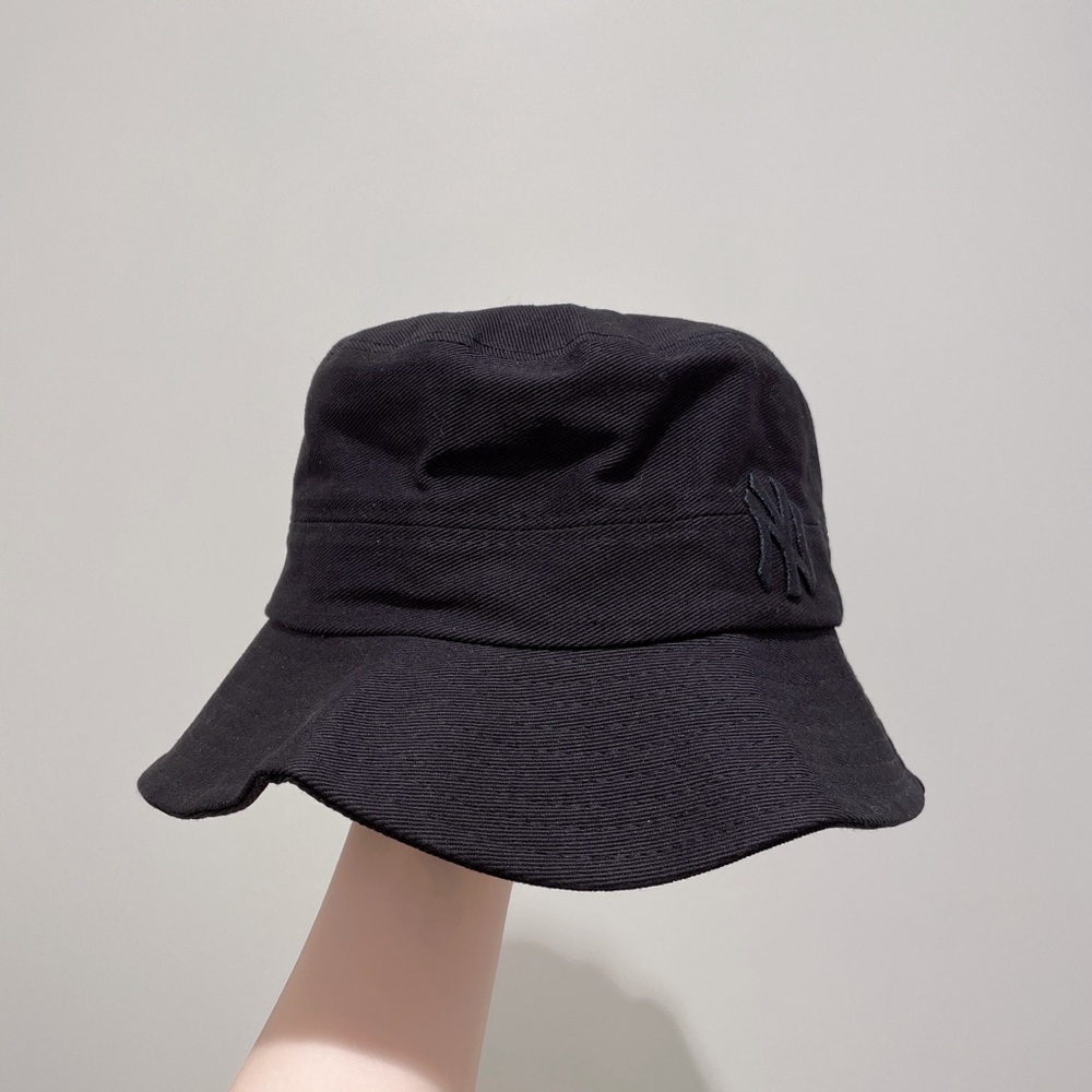 MLB Bucket hats for women